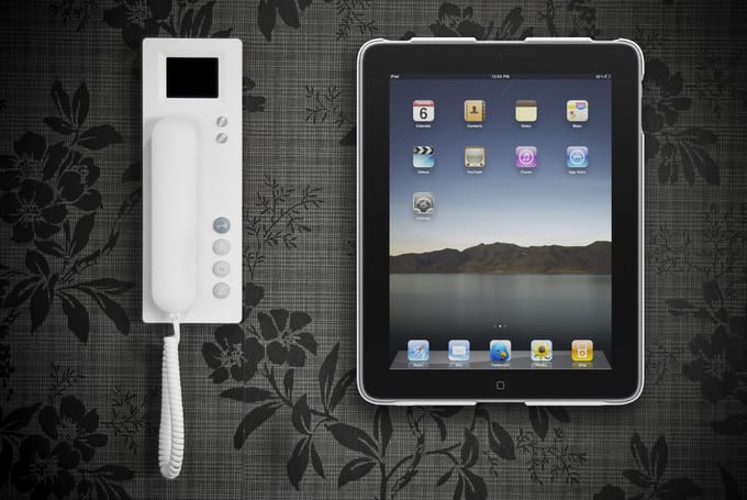 iPad vægholder – monter din iPad på væggen – pris DKK 375 + 65